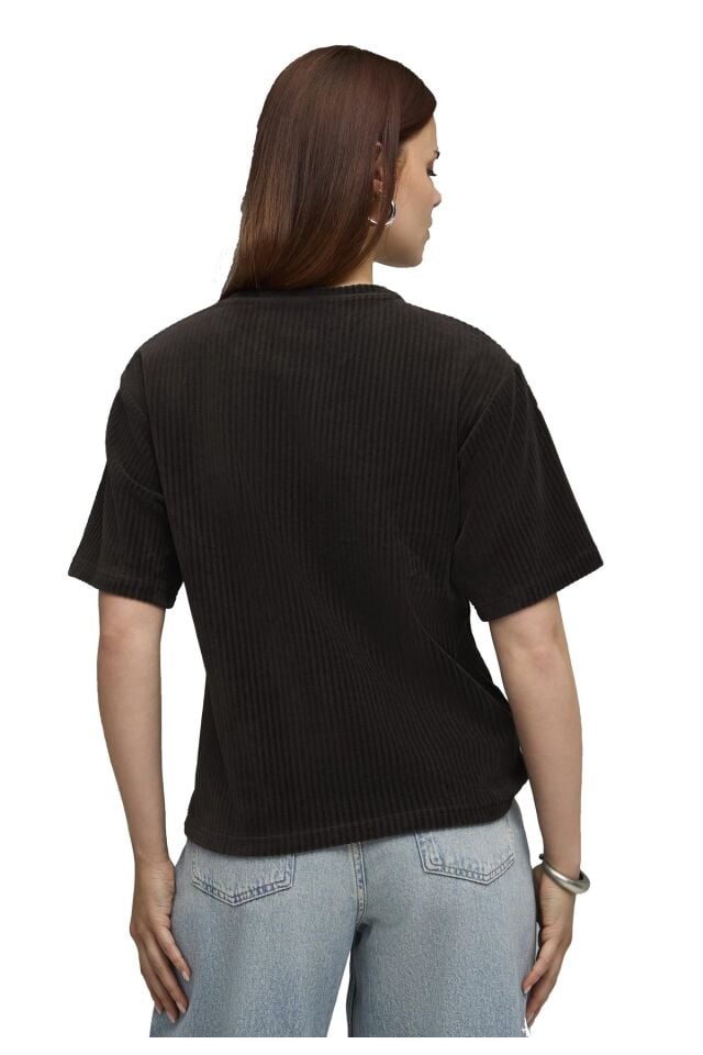 Puma Ess Elevated Velour Tee Bayan Günlük Kısa Kol Tişört Siyah 68810601